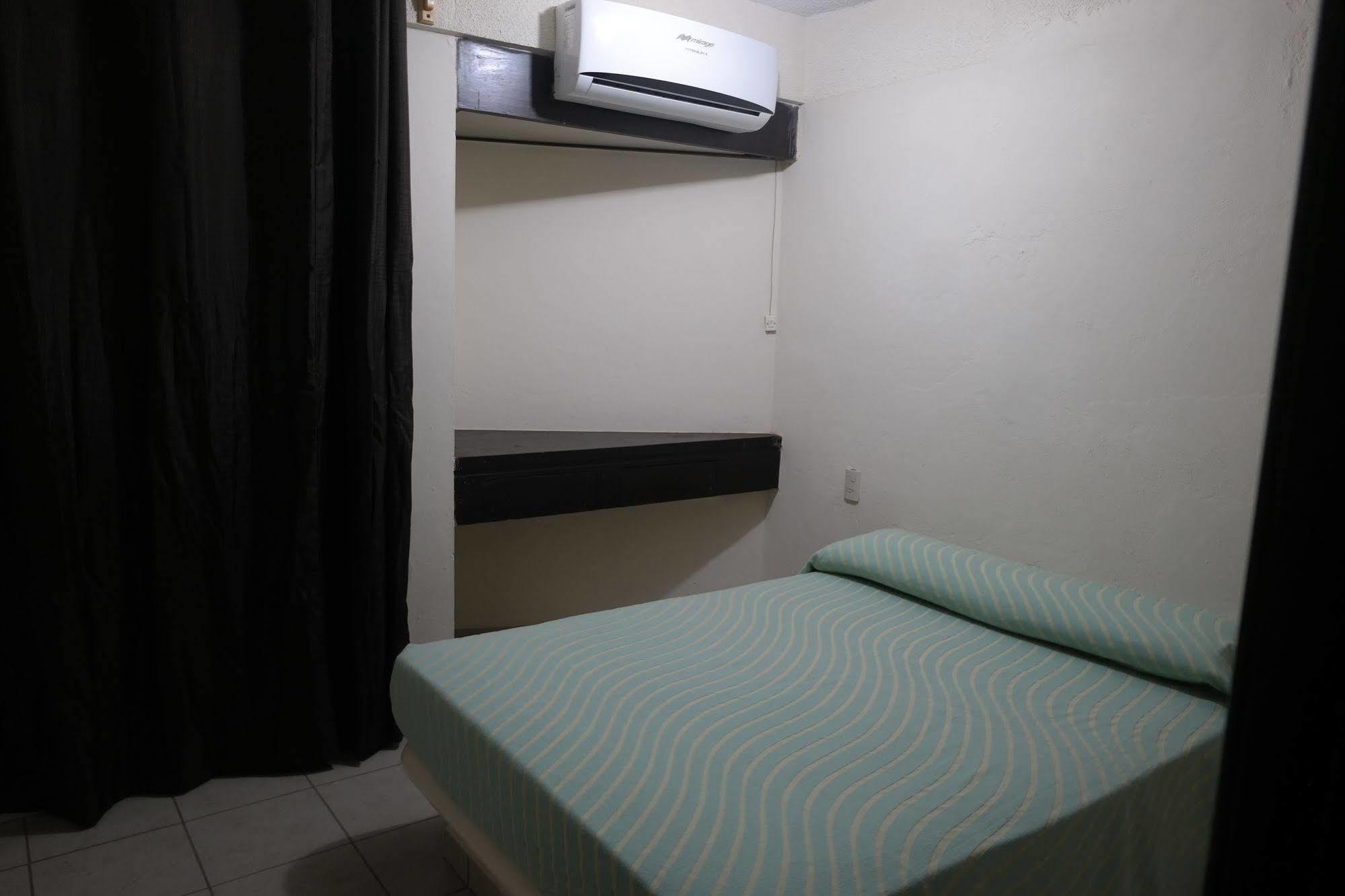 זיהואטנחו Isabel Suites מראה חיצוני תמונה